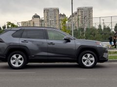 Сүрөт унаа Toyota RAV4