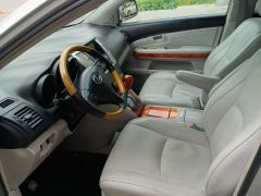 Photo of the vehicle Lexus RX