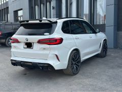 Photo of the vehicle BMW X5