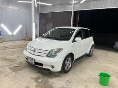 Photo of the vehicle Toyota Ist