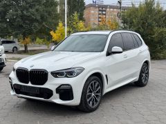 Photo of the vehicle BMW X5