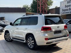 Сүрөт унаа Toyota Land Cruiser