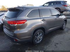 Photo of the vehicle Toyota Highlander