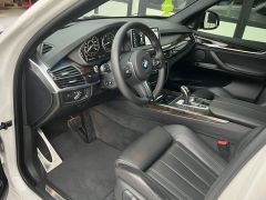 Photo of the vehicle BMW X5