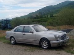 Photo of the vehicle Mercedes-Benz E-Класс