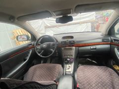 Сүрөт унаа Toyota Avensis