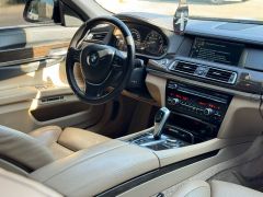 Photo of the vehicle BMW 7 Series