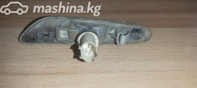 Spare Parts and Consumables - Повторитель поворота в крыло, E60, 63137165741