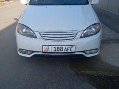 Сүрөт унаа Daewoo Gentra