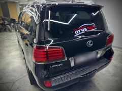 Photo of the vehicle Lexus LX