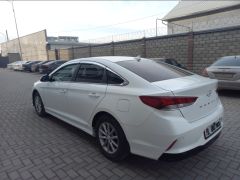 Photo of the vehicle Hyundai Sonata