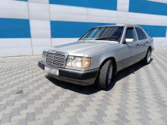 Фото авто Mercedes-Benz W124