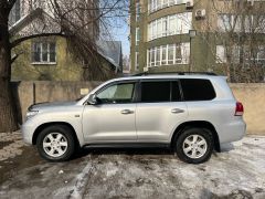 Сүрөт унаа Toyota Land Cruiser