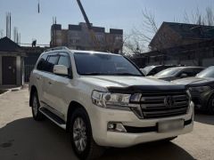 Photo of the vehicle Toyota Land Cruiser