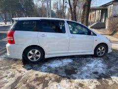 Фото авто Toyota Wish