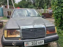 Сүрөт унаа Mercedes-Benz W124