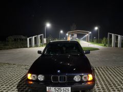 Photo of the vehicle BMW 5 Series