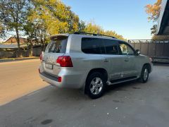 Фото авто Toyota Land Cruiser