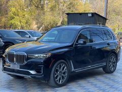 Photo of the vehicle BMW X7