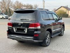 Photo of the vehicle Lexus LX