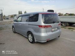 Фото авто Honda Elysion