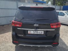 Сүрөт унаа Kia Carnival