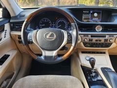 Photo of the vehicle Lexus ES