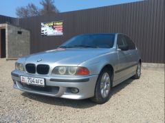 Photo of the vehicle BMW 5 Series