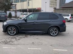 Photo of the vehicle BMW X5