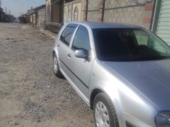 Photo of the vehicle Volkswagen Golf