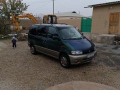 Сүрөт унаа Nissan Serena