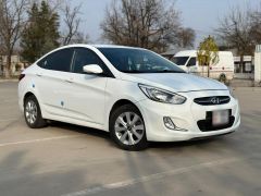 Фото авто Hyundai Accent