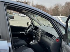 Фото авто Toyota Corolla Verso