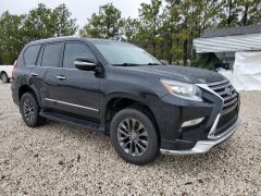 Photo of the vehicle Lexus GX