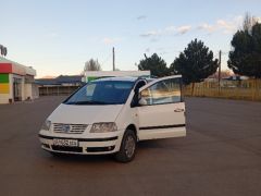 Сүрөт унаа Volkswagen Sharan