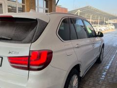 Photo of the vehicle BMW X5