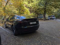 Фото авто Tesla Model 3