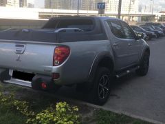 Фото авто Mitsubishi L200