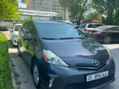 Фото авто Toyota Prius v (+)