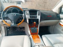 Photo of the vehicle Lexus RX