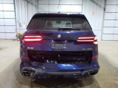 Photo of the vehicle BMW X5