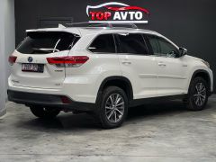 Photo of the vehicle Toyota Highlander