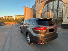 Фото авто Toyota Highlander