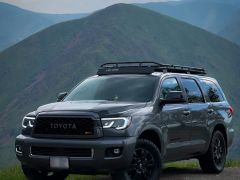 Сүрөт унаа Toyota Sequoia