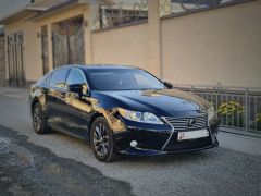 Photo of the vehicle Lexus ES