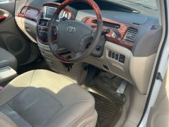 Фото авто Toyota Estima