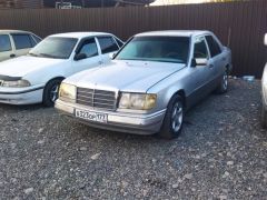 Фото авто Mercedes-Benz W124