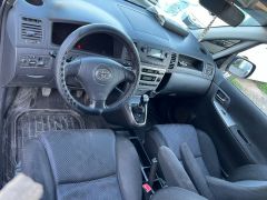 Сүрөт унаа Toyota Corolla Verso