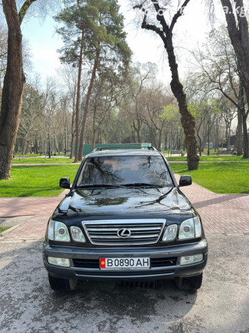 Lexus LX
