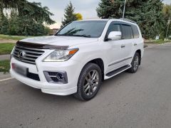 Photo of the vehicle Lexus LX